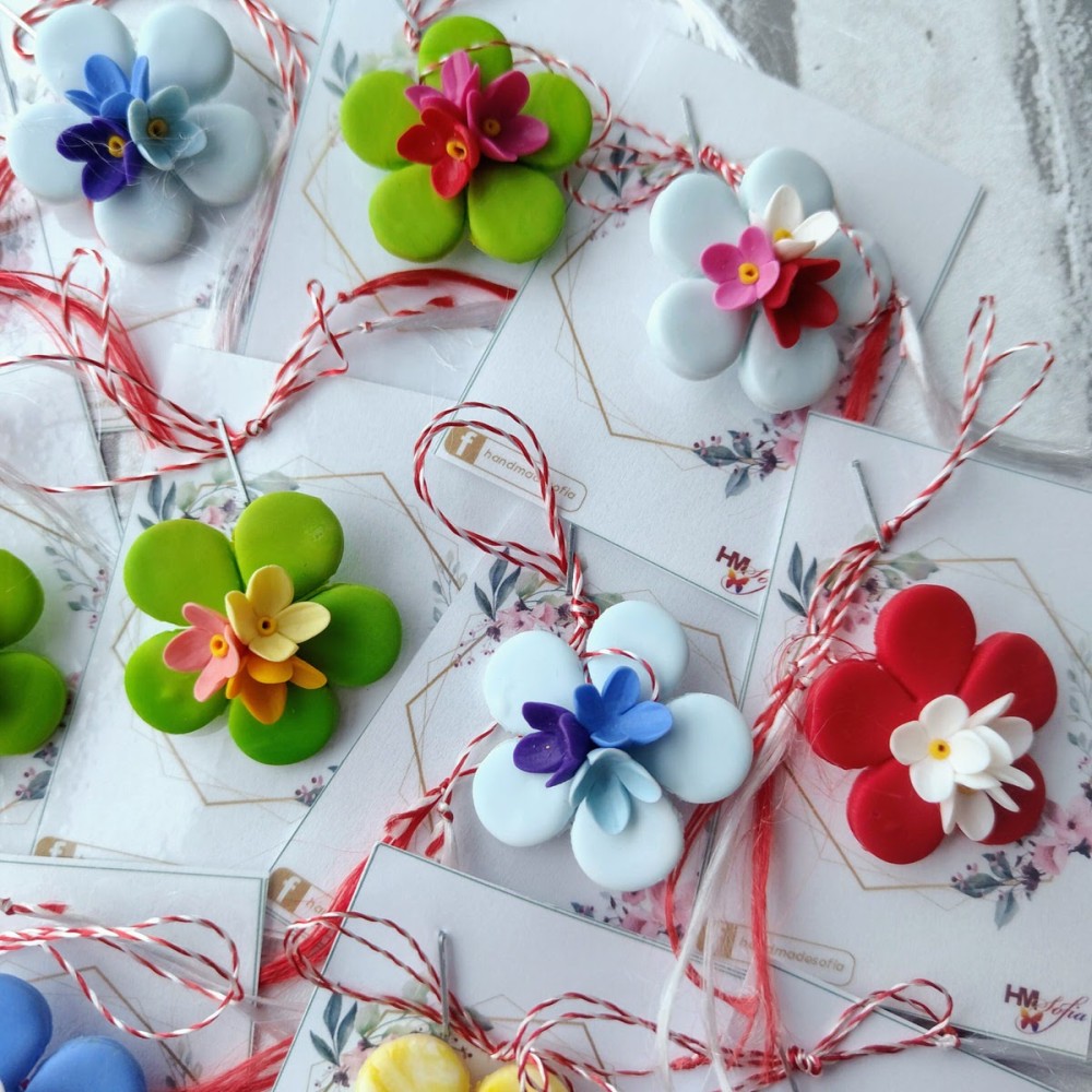 Martisor Fimo - model floral, lucrat manual, unicat, modele diferite