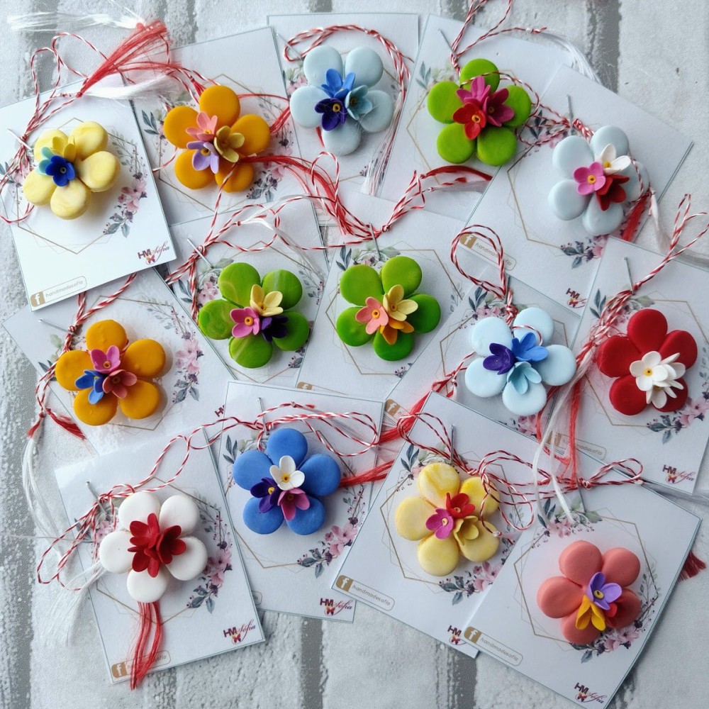 Martisor Fimo - model floral, lucrat manual, unicat, modele diferite