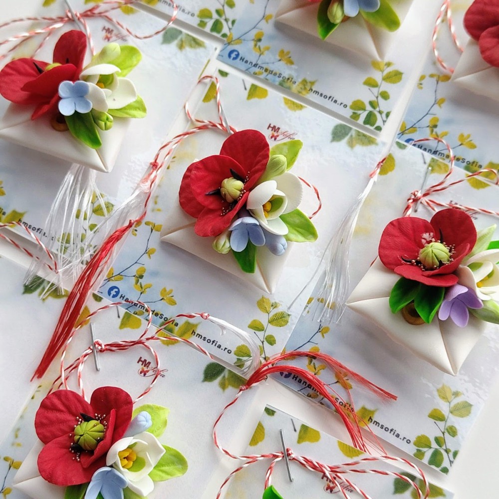 Martisor mesaj cu flori de mac