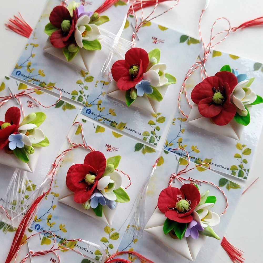 Martisor mesaj cu flori de mac
