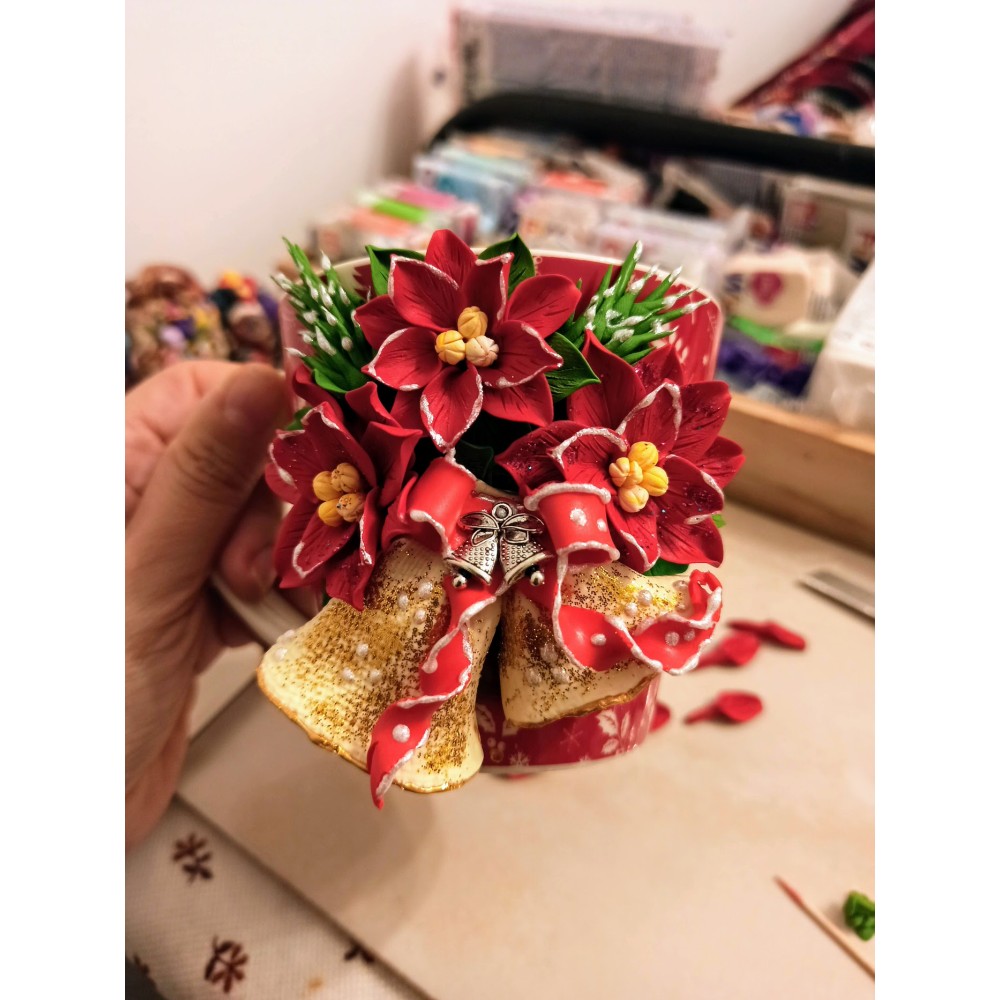 Cană personalizată de Crăciun - Clopoței de Crăciun și floarea Crăciunului