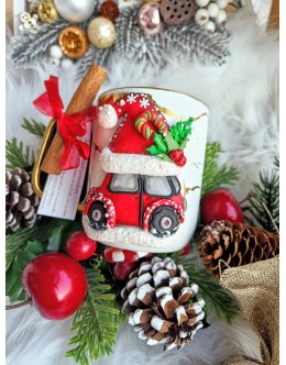 Cană personalizată - Mașina lui Moș Crăciun: Cadoul Perfect pentru un Crăciun de Neuitat!