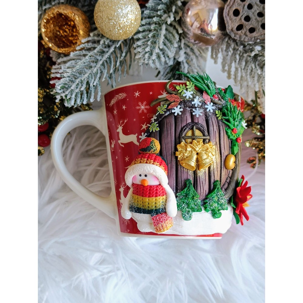 Cană "Knock, Knock" - Magia Sărbătorilor Într-un Cadou Handmade Autentic!