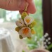Cercei statement - model floral - lămâiță