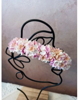 Cordeluță - bentiță handmade cu flori de liliac roz pudră