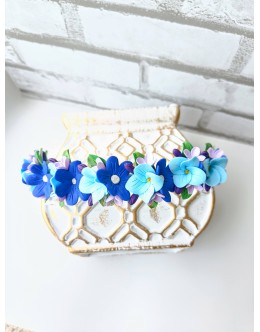 Bentiță handmade cu flori: nuanțe de albastru