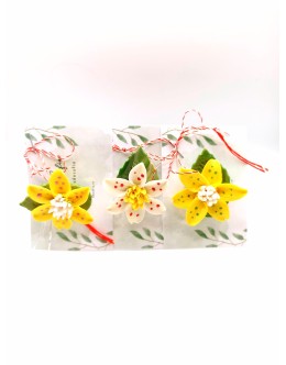 Mărțișoare - 3 broșe flori de primăvară