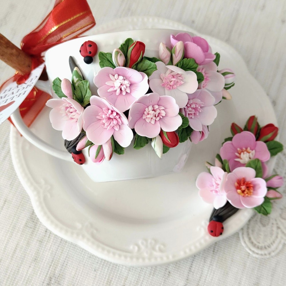 Idee de cadou: Set floral ceasca și farfurioară 