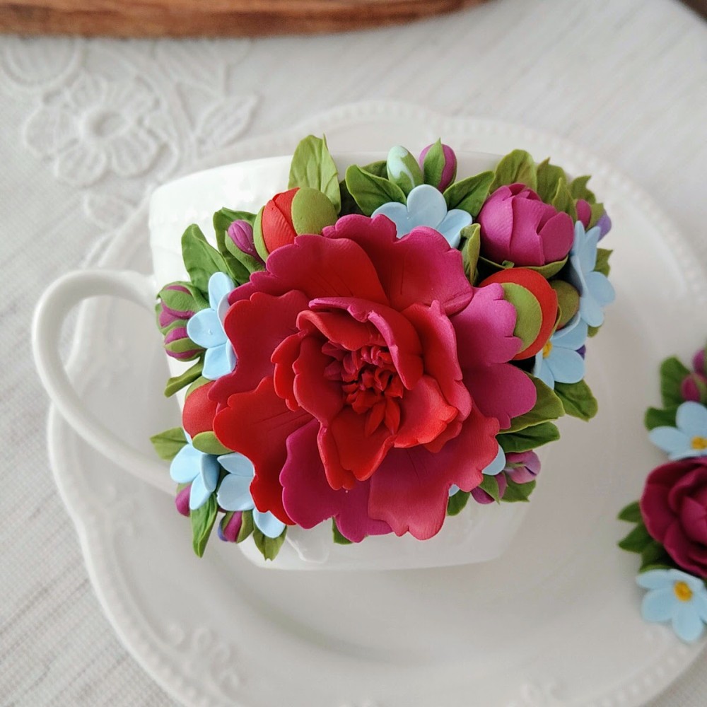 Idee de cadou: Set floral ceasca și farfurioară 