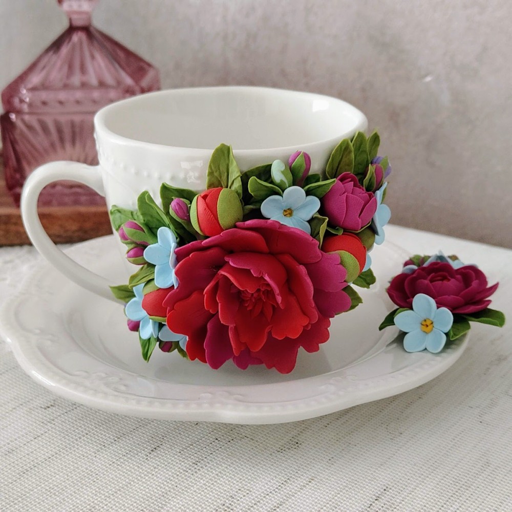 Idee de cadou: Set floral ceasca și farfurioară 