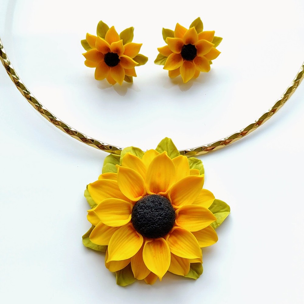 Set Floarea Soarelui Handmade – Cercei și Pandantiv Elegant pentru Femei | HM Sofia