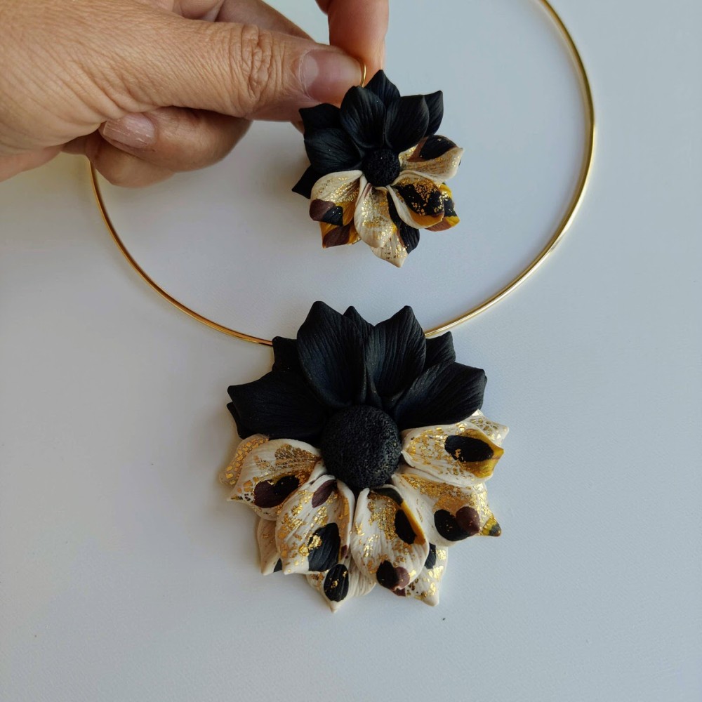 Set Bijuterii Handmade – Black chrysanthemum