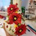 Vaza decorata cu flori de mac modelate manual din lut polimeric