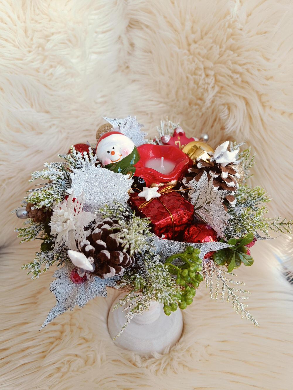 Decoratiune handmade cu lumanare pentru masa de Craciun