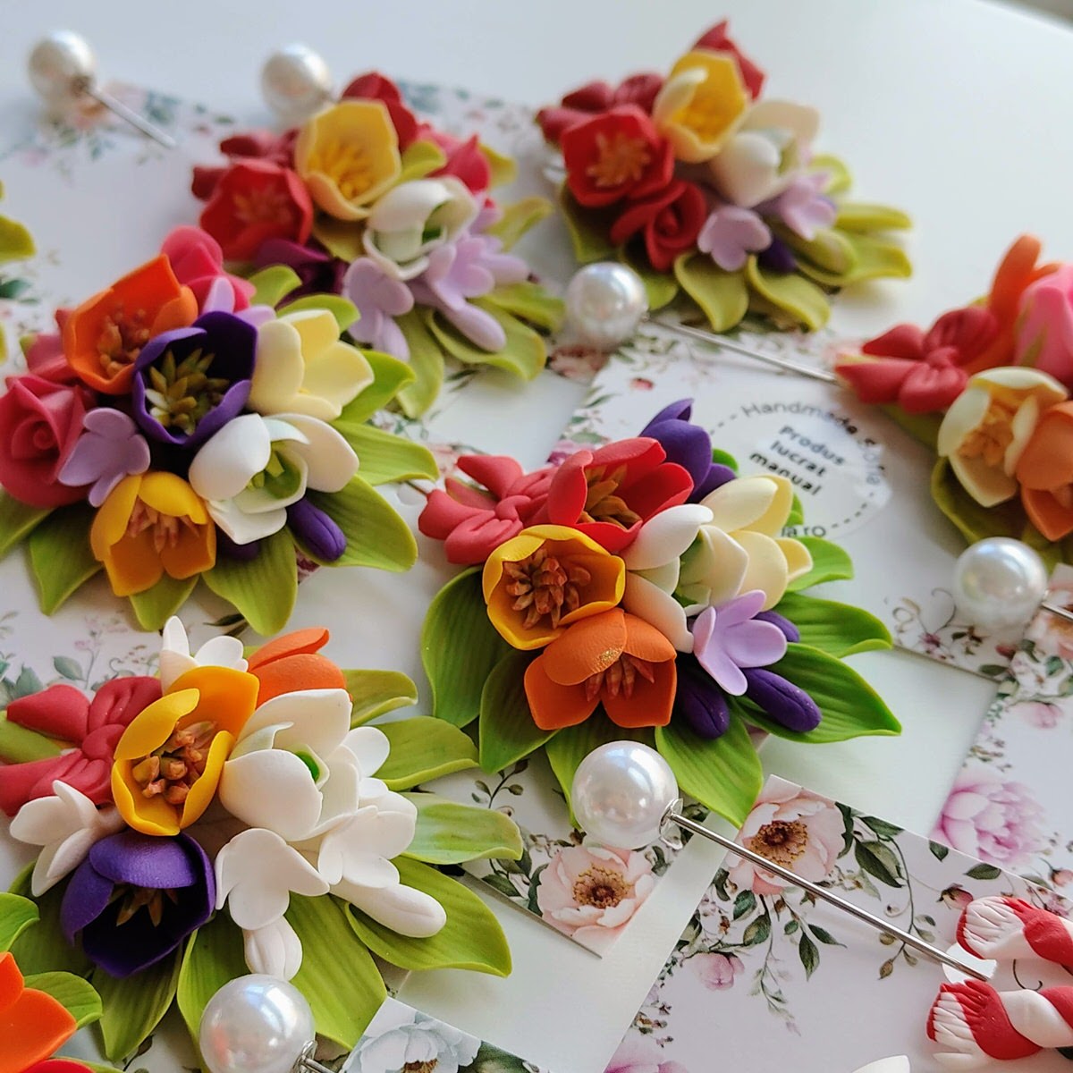 Brose elegante, multicolore - Branduse