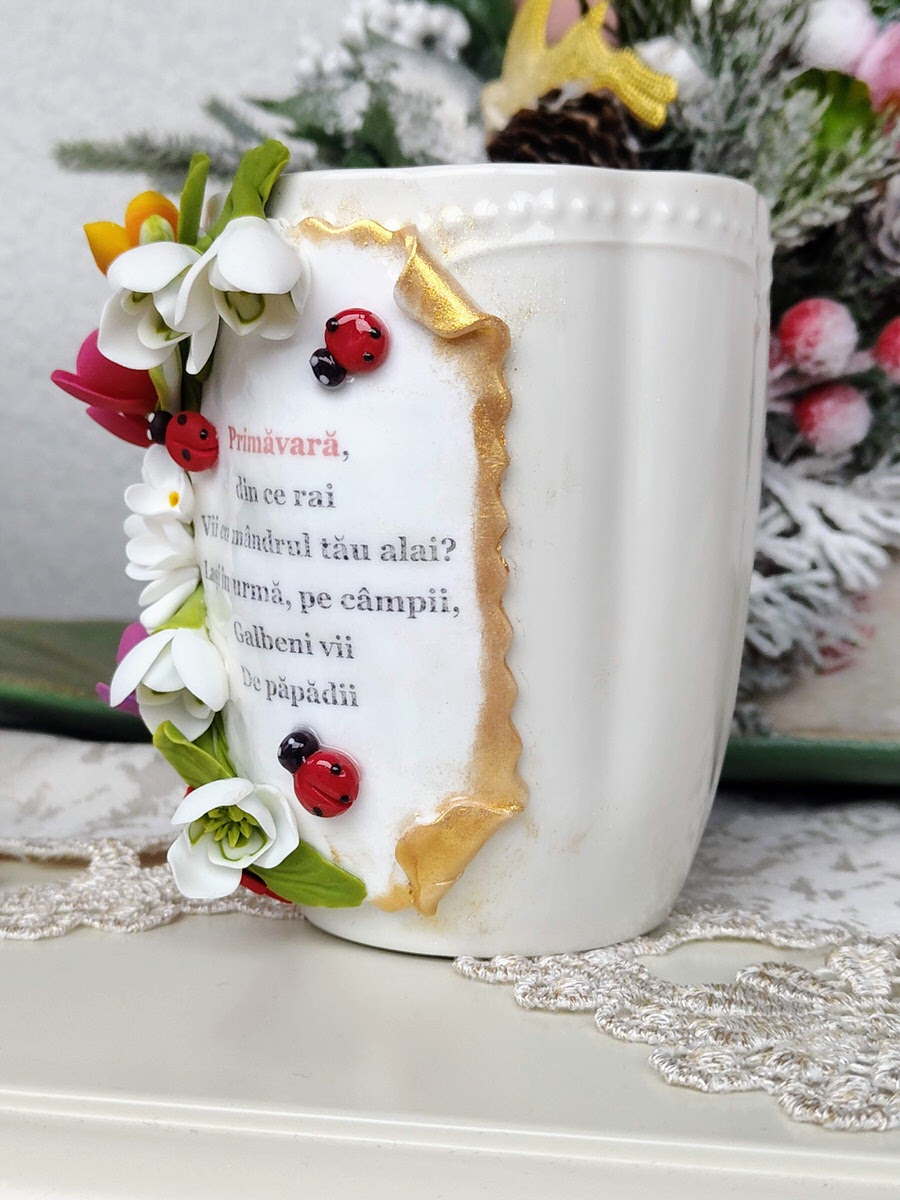 Cana decorata cu flori din lut polimeric - realizate manual