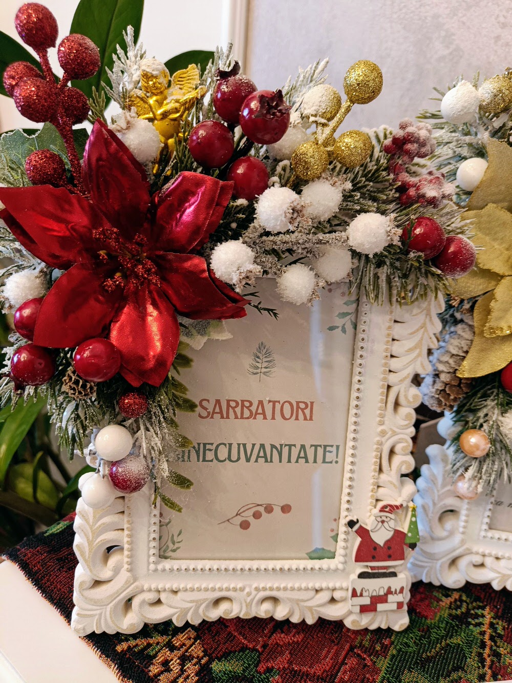 Ramă foto decorata manual pentru Craciun